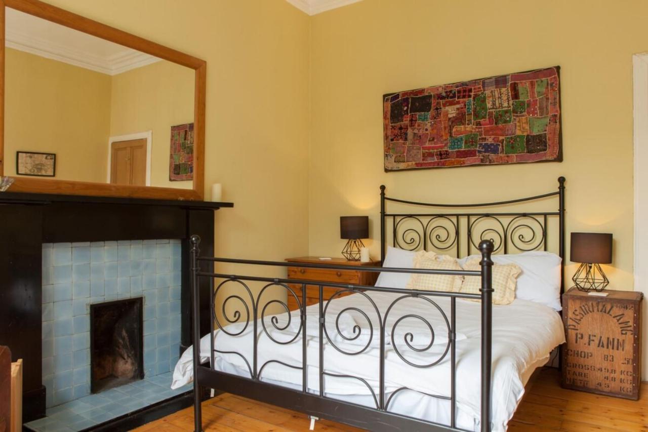 Amazing 4 Bedroom Apartment Just Off The Meadows Edinburgh Luaran gambar