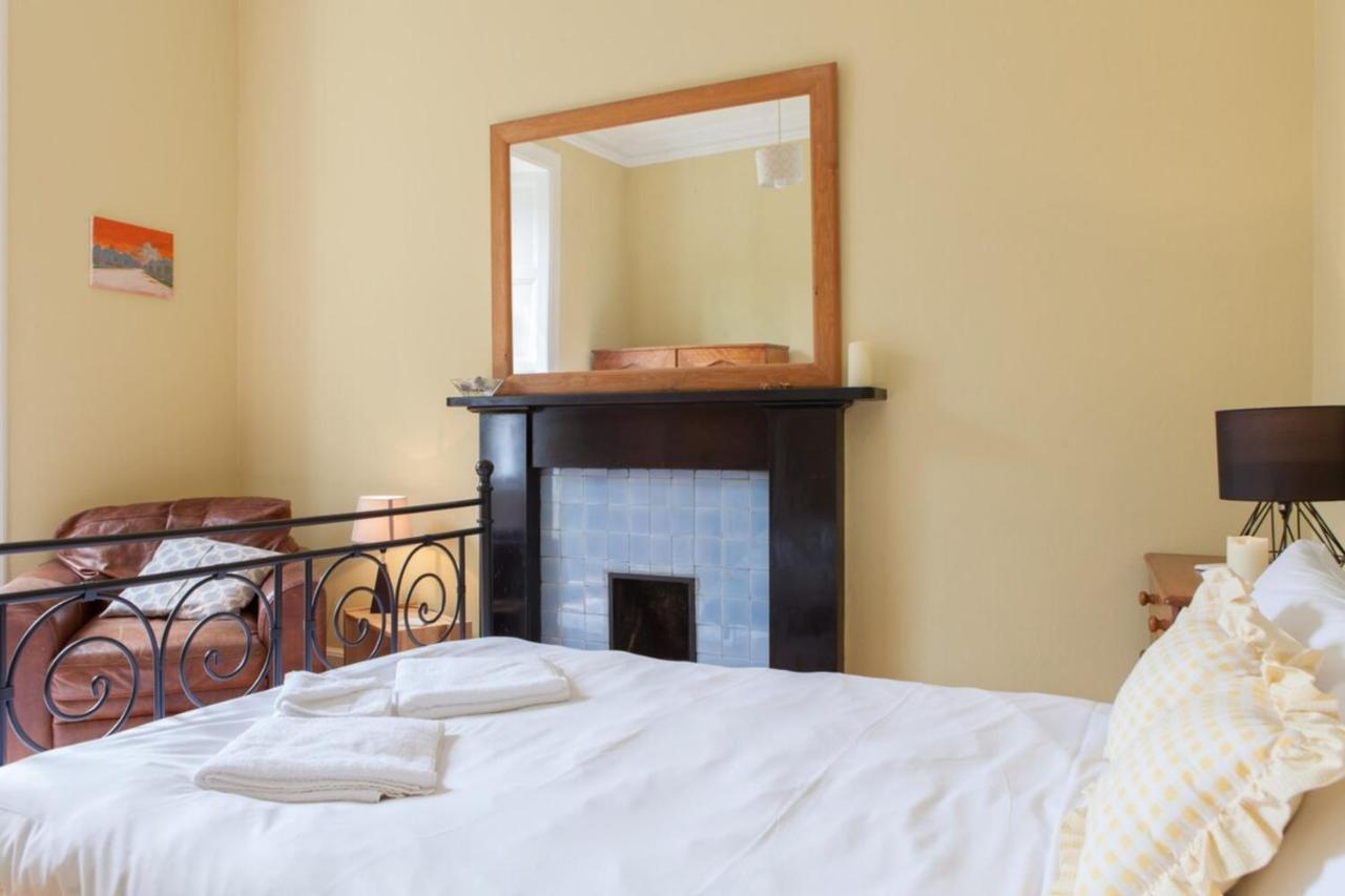Amazing 4 Bedroom Apartment Just Off The Meadows Edinburgh Luaran gambar