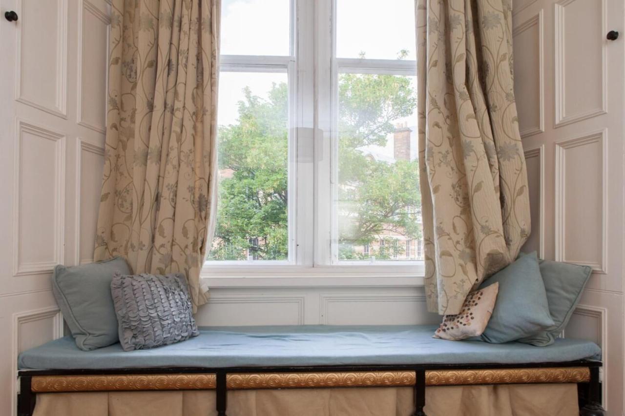 Amazing 4 Bedroom Apartment Just Off The Meadows Edinburgh Luaran gambar